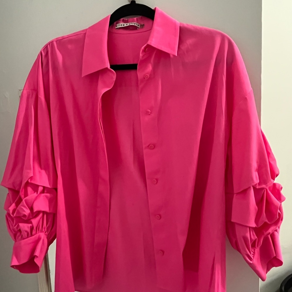 Alice & Olivia Hot pink Ruffle Sleeve Blouse 97% cotton
